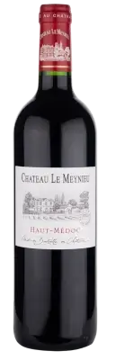 Bouteille de vin rouge du Château Le Meynieu, domaine viticole du Haut-Médoc, dans le vignoble bordelais.